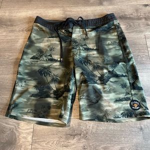 Rip Curl Boardshorts.